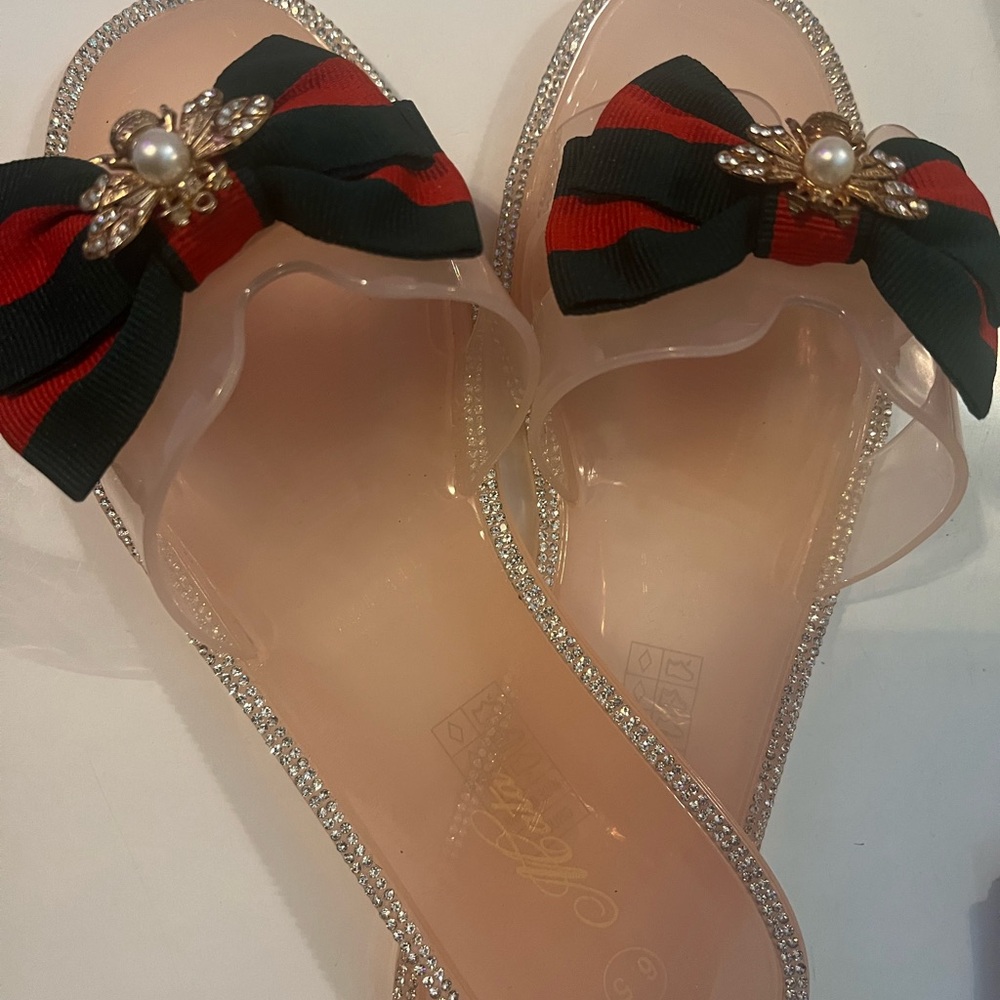 Bee Bow Sandals